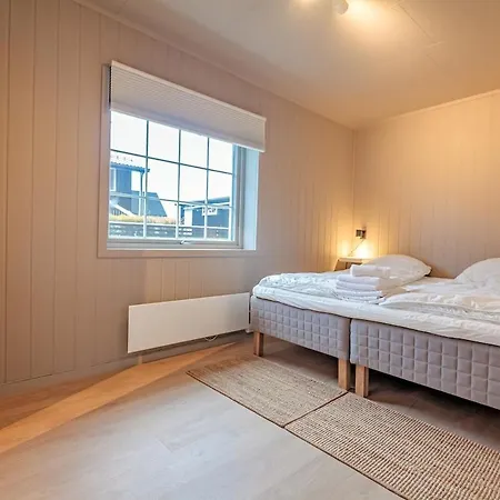 Reinebringen Trail House * 모스케네스