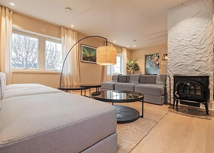 Reinebringen Trail House Ferienhaus Moskenes