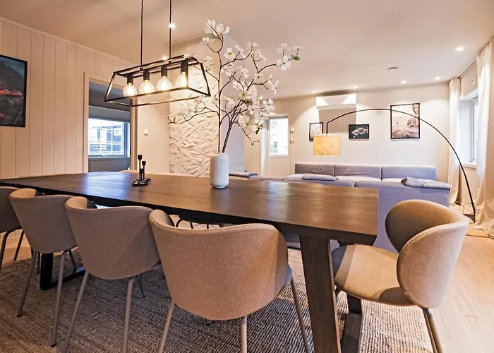 Reinebringen Trail House Ferienhaus *