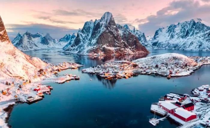 Reinebringen Trail House * Moskenes